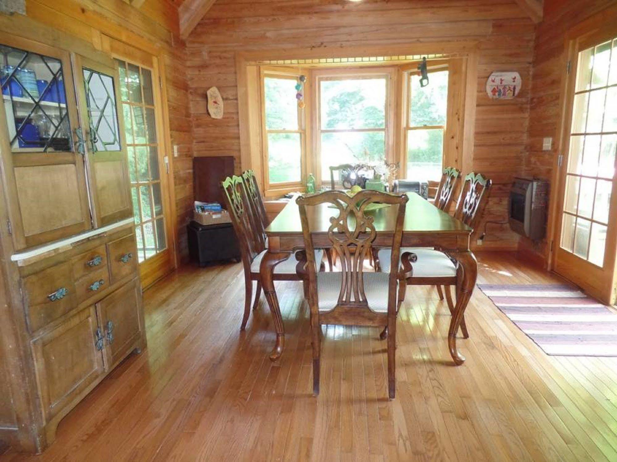 Creekside Paradise Bed And Breakfast Robbinsville Exterior photo