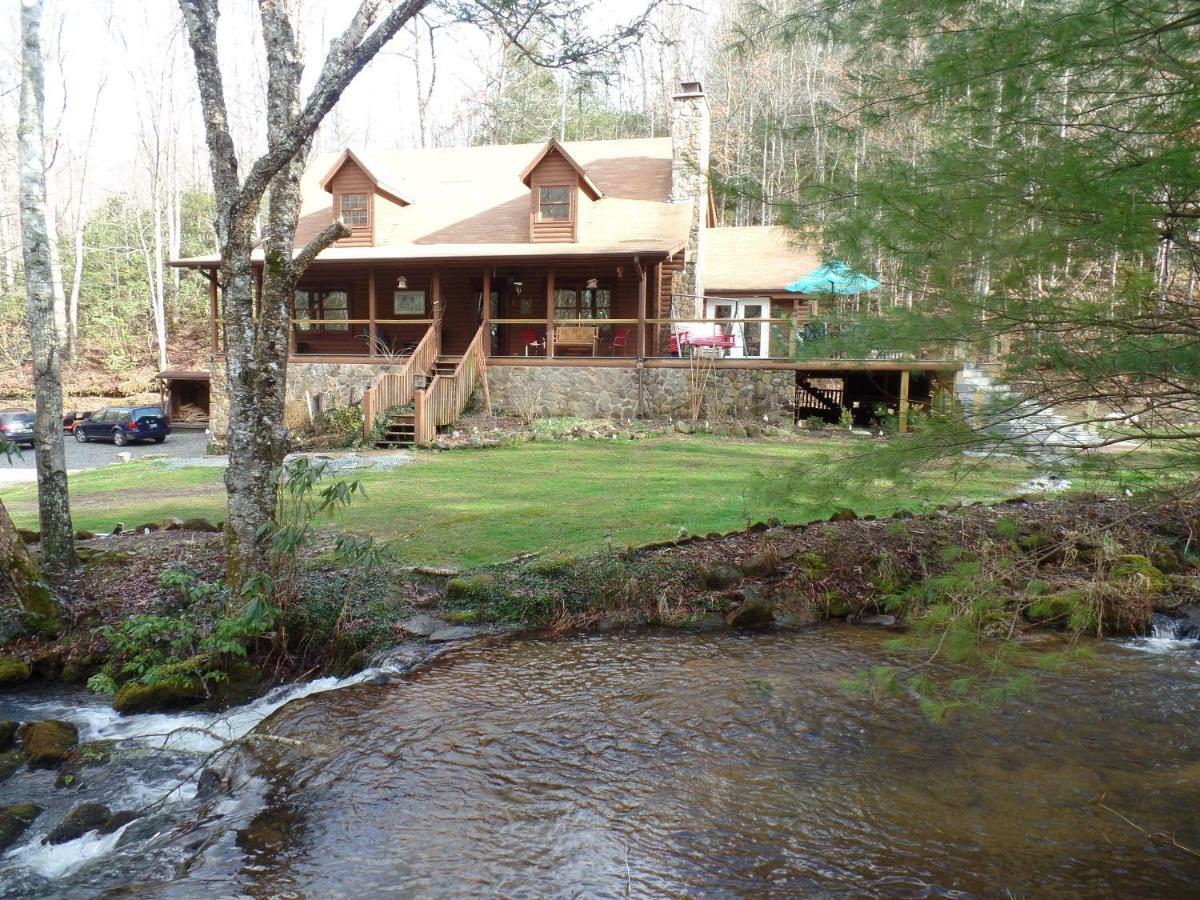 Creekside Paradise Bed And Breakfast Robbinsville Exterior photo
